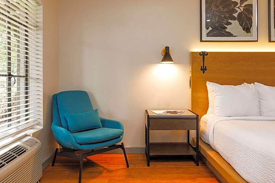 Inn Marin and Suites, Ascend Hotel Collection