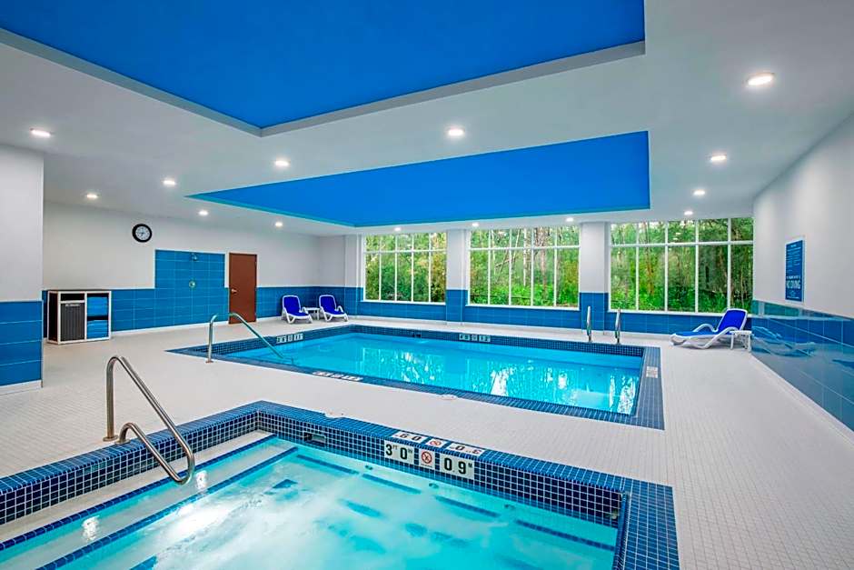 Four Points by Sheraton Grande Prairie