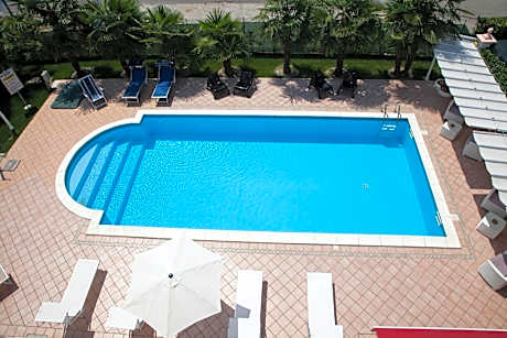 Hotel Master