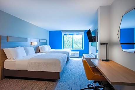 Queen Room with Two Queen Beds - Hearing Accessible/Non-Smoking