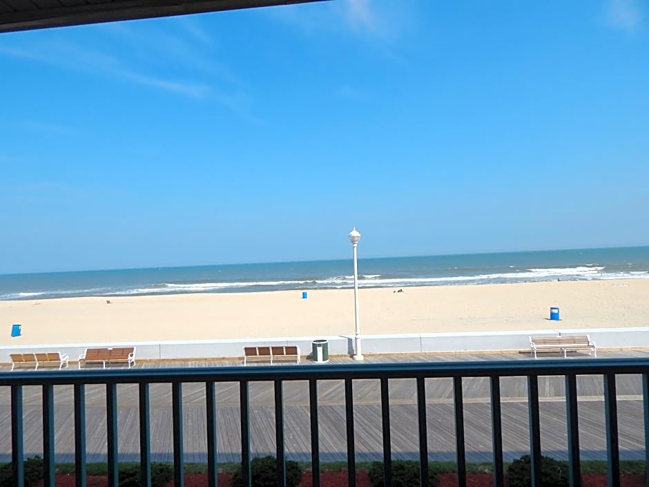 Howard Johnson by Wyndham Ocean City Oceanfront