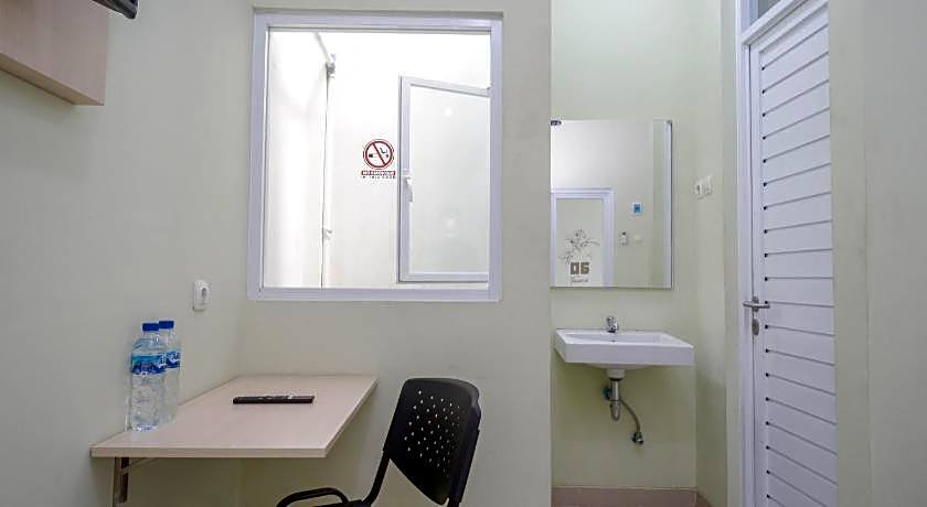 RedDoorz Syariah near Gerbang Tol Krapyak 2 Semarang