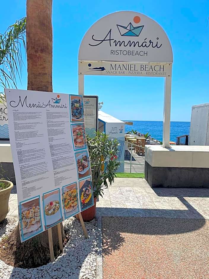Maniel Beach Hotel