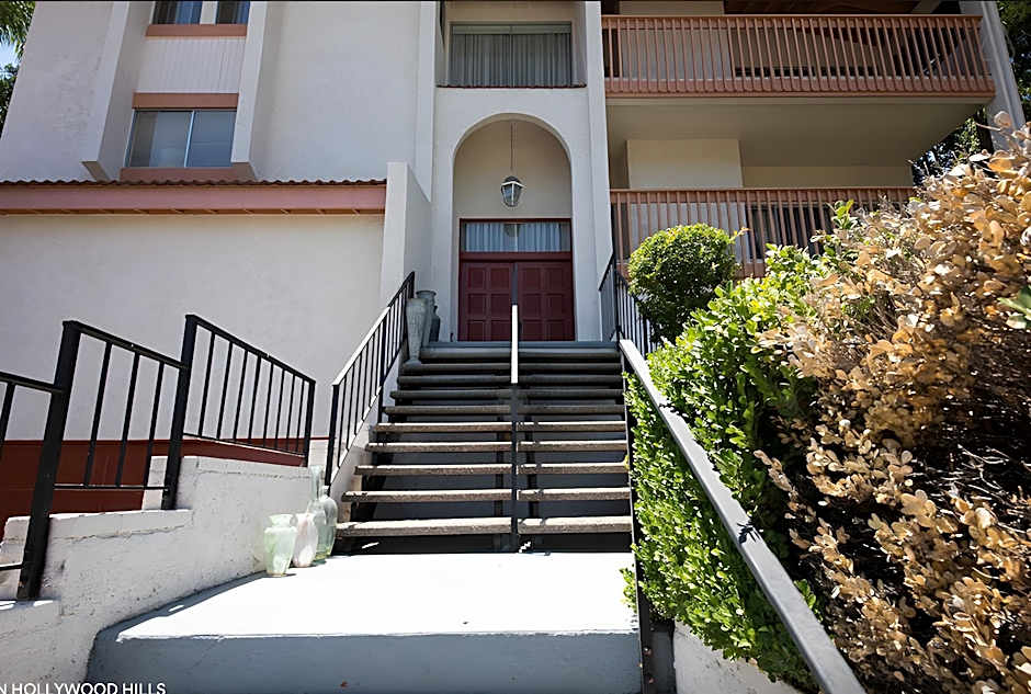 Bed and Breakfast in Hollywood Hills