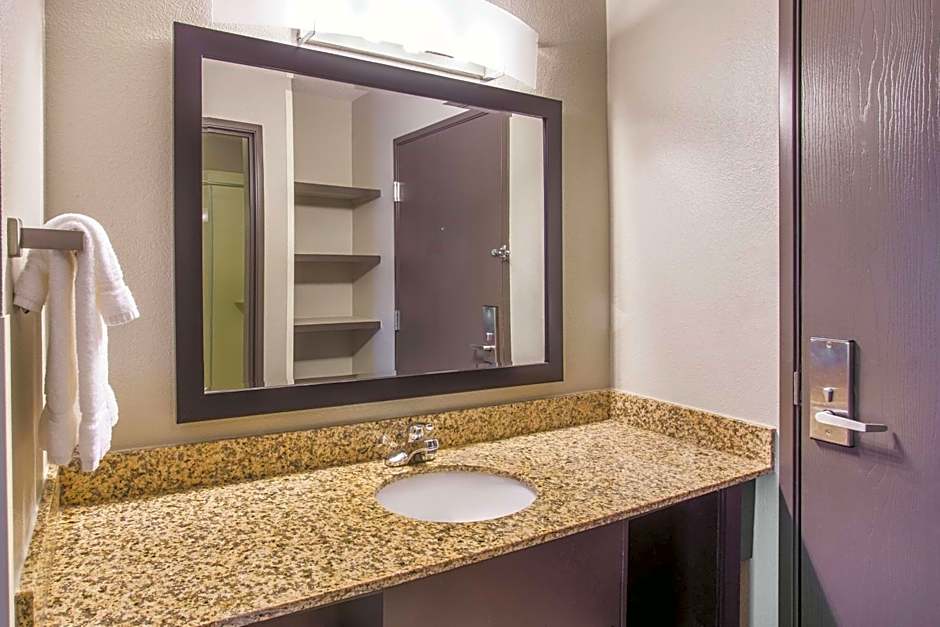 La Quinta Inn & Suites by Wyndham O'Fallon - St. Louis
