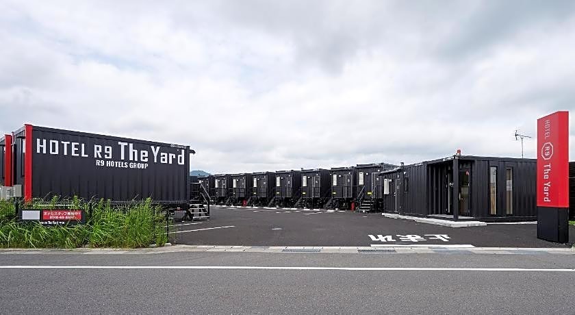 HOTEL R9 The Yard Koka