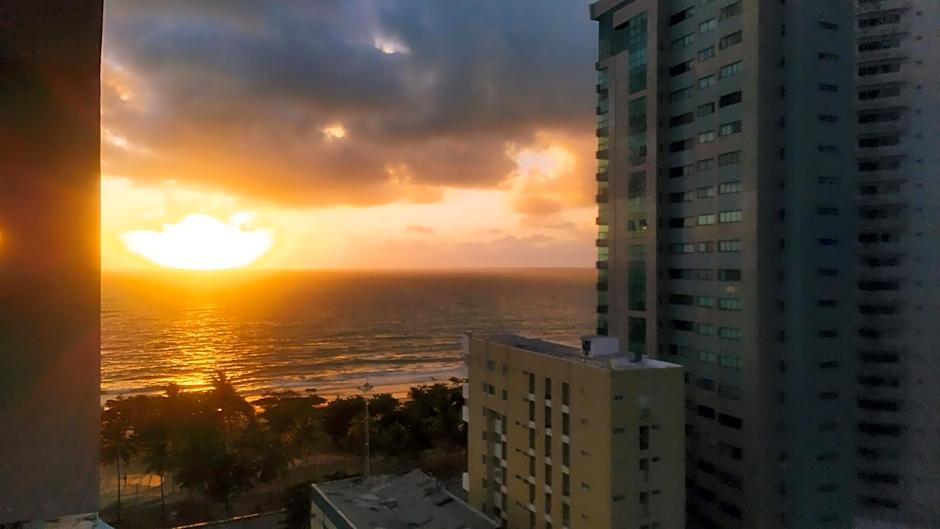 Apartamento 150m praia, vista p Mar, e Piscina na cobertura