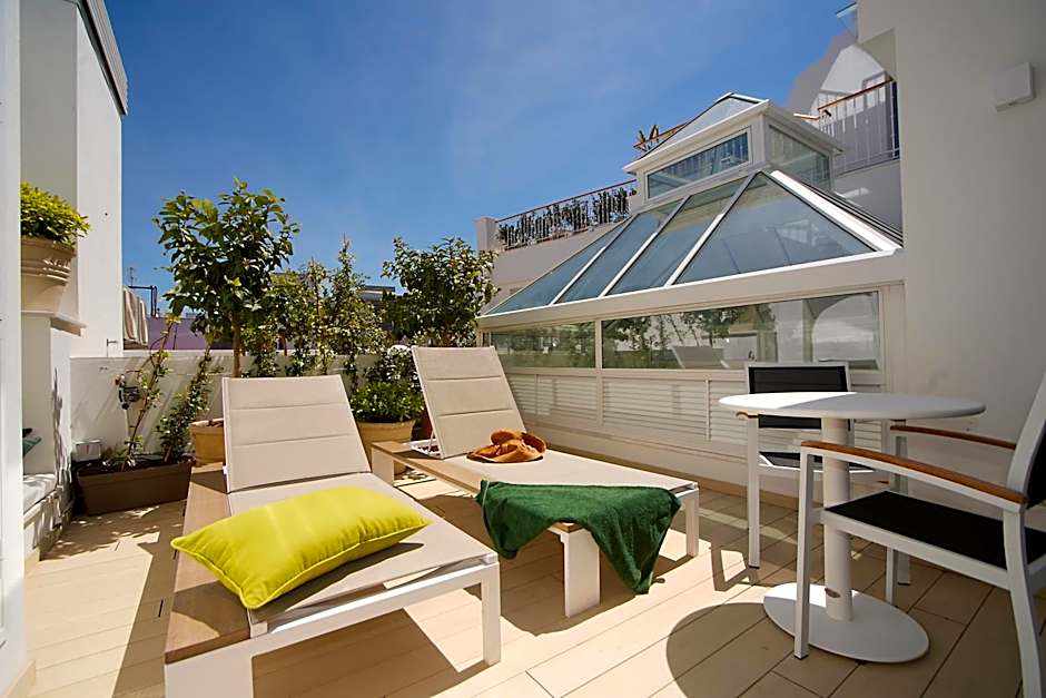 Plaza Mina Suites - Adults Recommended by Luxury Suites Cadiz