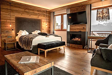 Junior Suite with Balcony