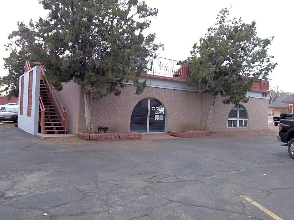 High Chaparral Inn