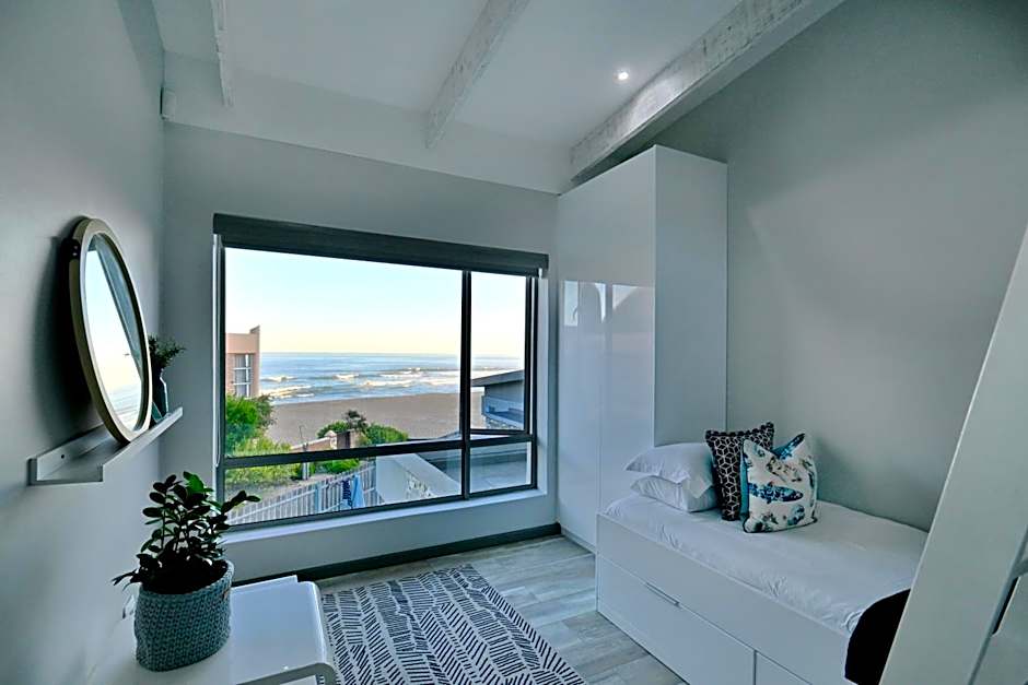 At Last Glentana Beach Manor