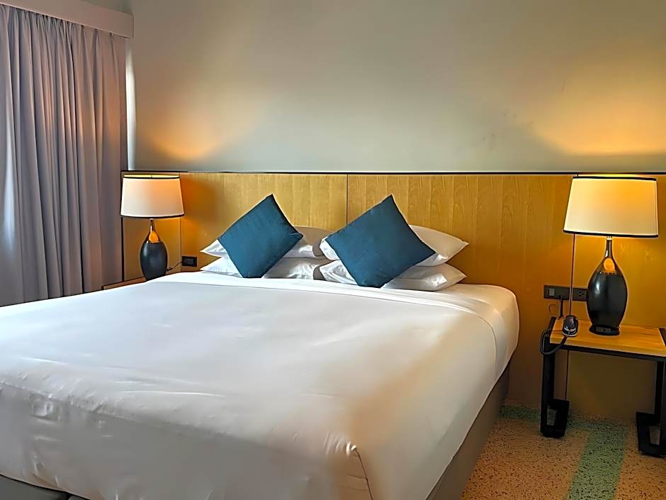 W22 by Burasari - SHA Extra Plus Certified