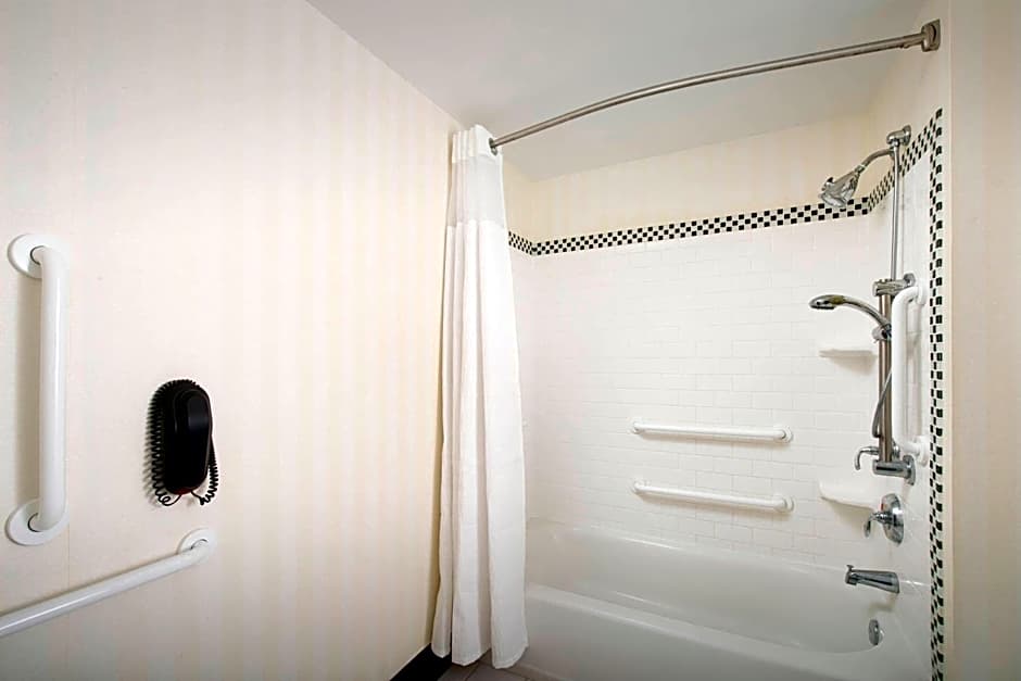 Fairfield Inn & Suites by Marriott Miami Airport South