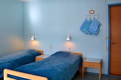 Economy Triple Room