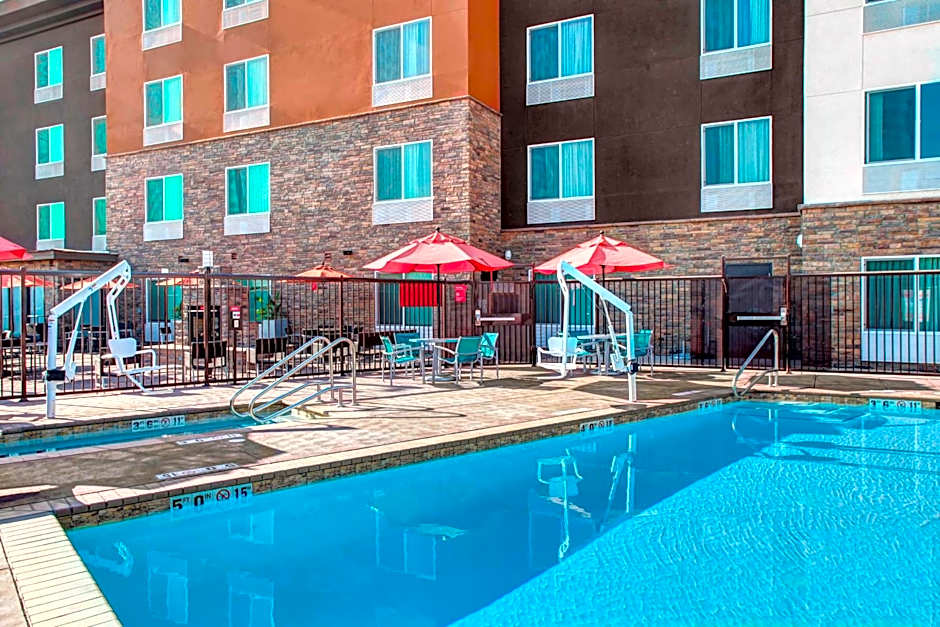 TownePlace Suites by Marriott Bakersfield West