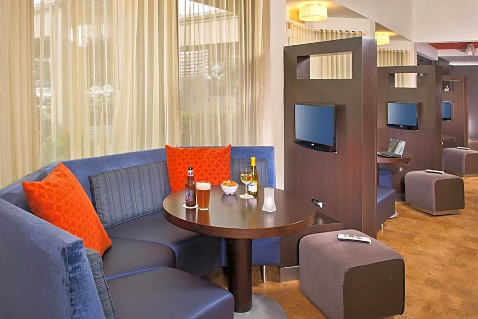 Courtyard by Marriott Mt. Laurel Cherry Hill