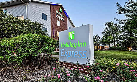 Holiday Inn Express Chicago Northwest-Vernon Hills By IHG