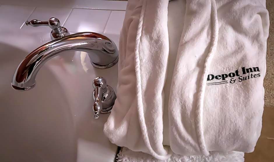 Depot Inn & Suites
