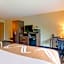 Quality Inn Oshkosh Aviation Park