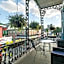 Lafitte Hotel & Bar
