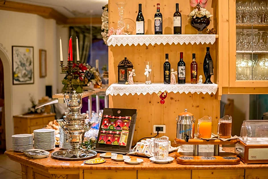 Pineta Pastry Hotel