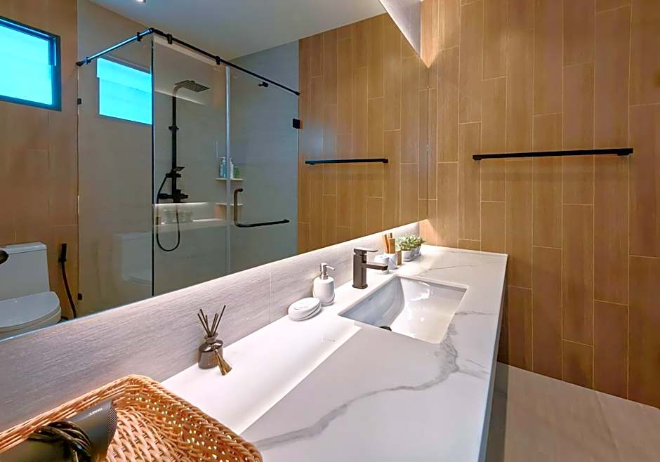 Bangtao Luxury Pool Villa - PrymaVerde