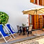 Apartment in villa 2 to 3 persons with large private garden