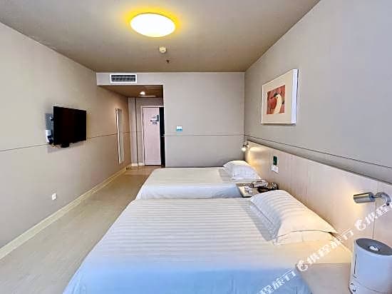 Jinjiang Inn Urumqi Hongqi Road Branch