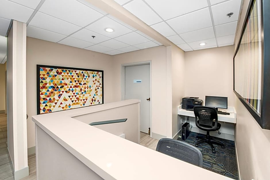 Holiday Inn Express - Delafield By IHG
