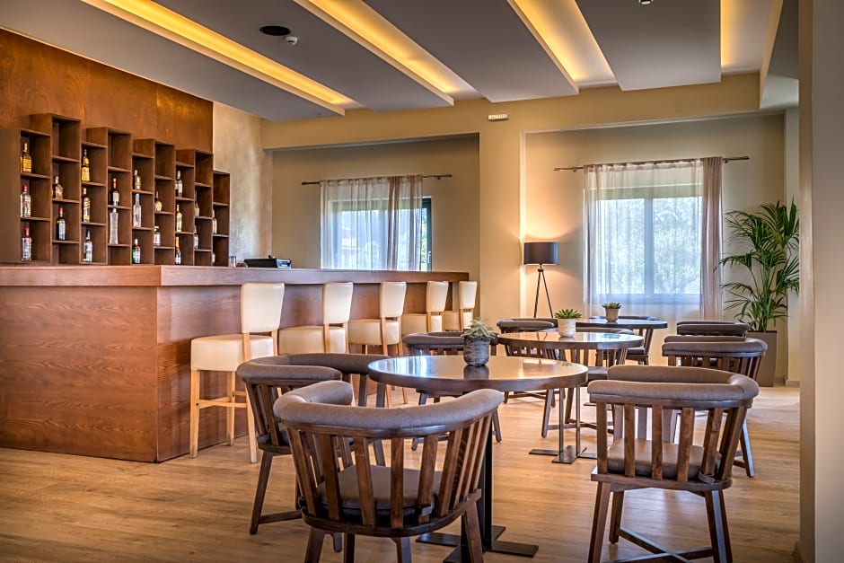 Elegance  Luxury Executive Suites