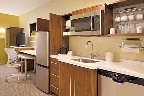 1 King Bed Studio Suite Nonsmoking