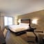 Holiday Inn Hotel & Suites Bloomington Airport By IHG