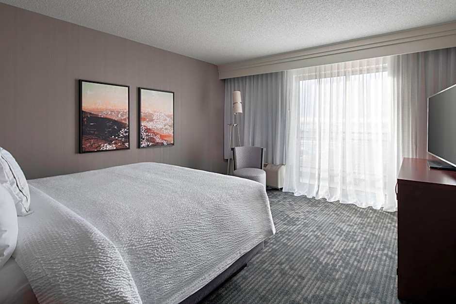 Courtyard by Marriott Denver Airport