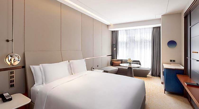 Crowne Plaza Qingdao Jinshui By IHG