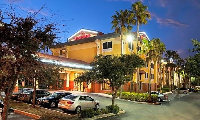Americlnn Hotel & Suites