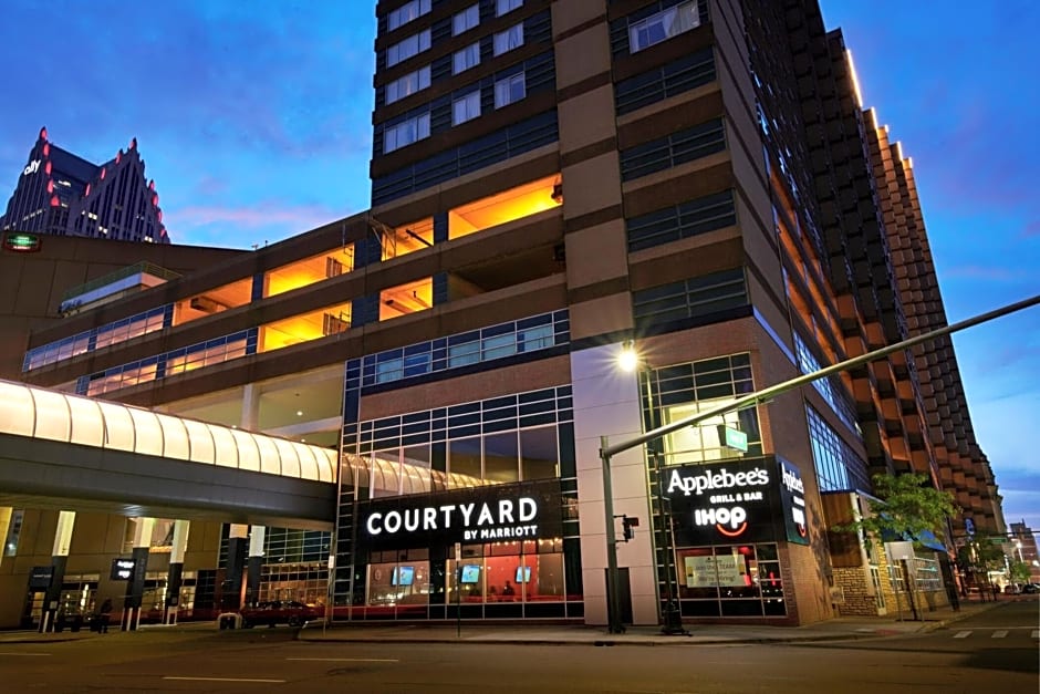 Courtyard by Marriott Detroit Downtown