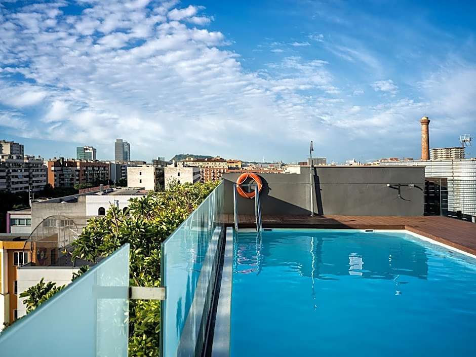 Attica 21 Barcelona Mar