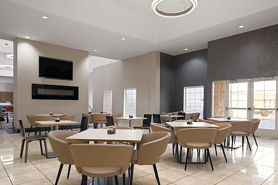 Holiday Inn & Suites Albuquerque Airport By IHG