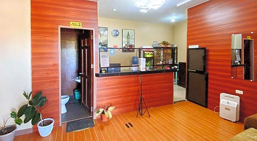 RedDoorz @ 4ks Pension House Bogo City Cebu