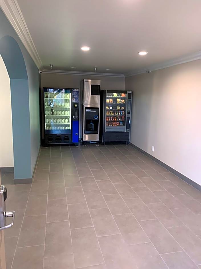 Industry Inn & Suites