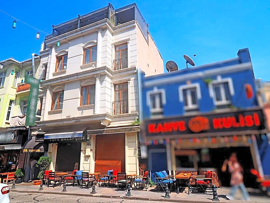 RENOVA OLD CiTY HOTEL