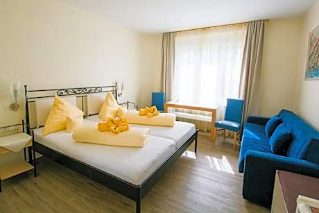 Double Room with Lake View - Main Building