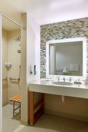 Room Accessible Two Queen Beds