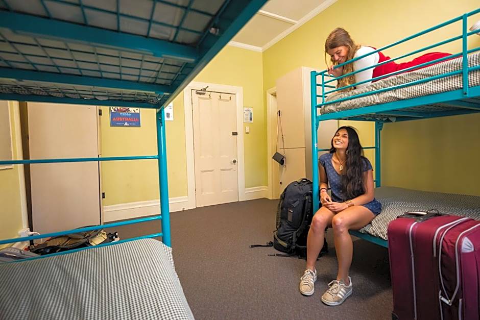 Newcastle Beach YHA Hostel