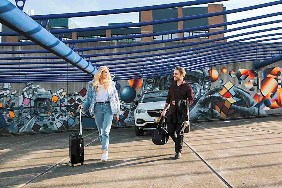 The Hague Teleport Hotel