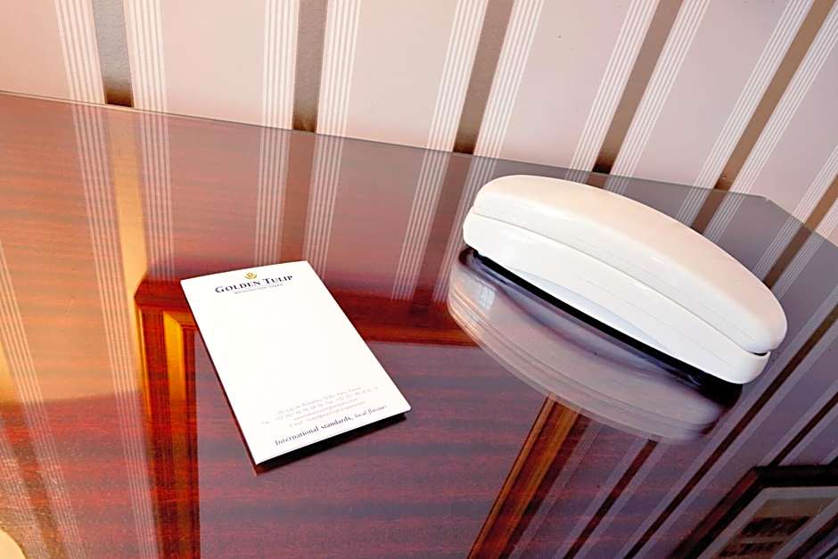 Golden Tulip Washington Opera