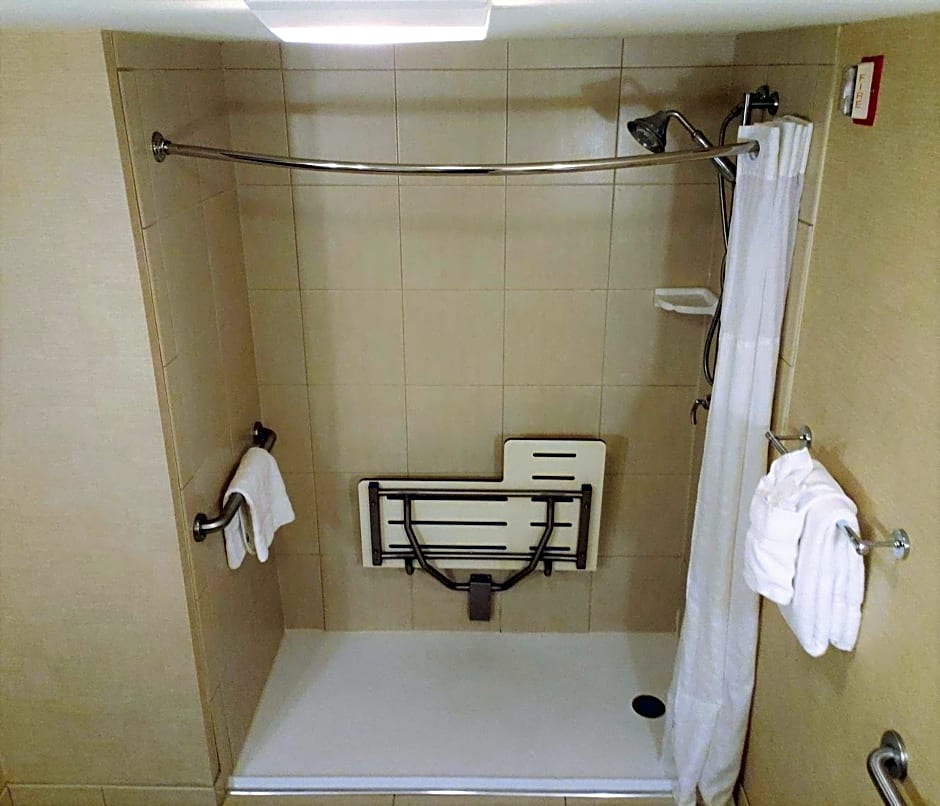Holiday Inn Express Baltimore BWI Airport West by IHG