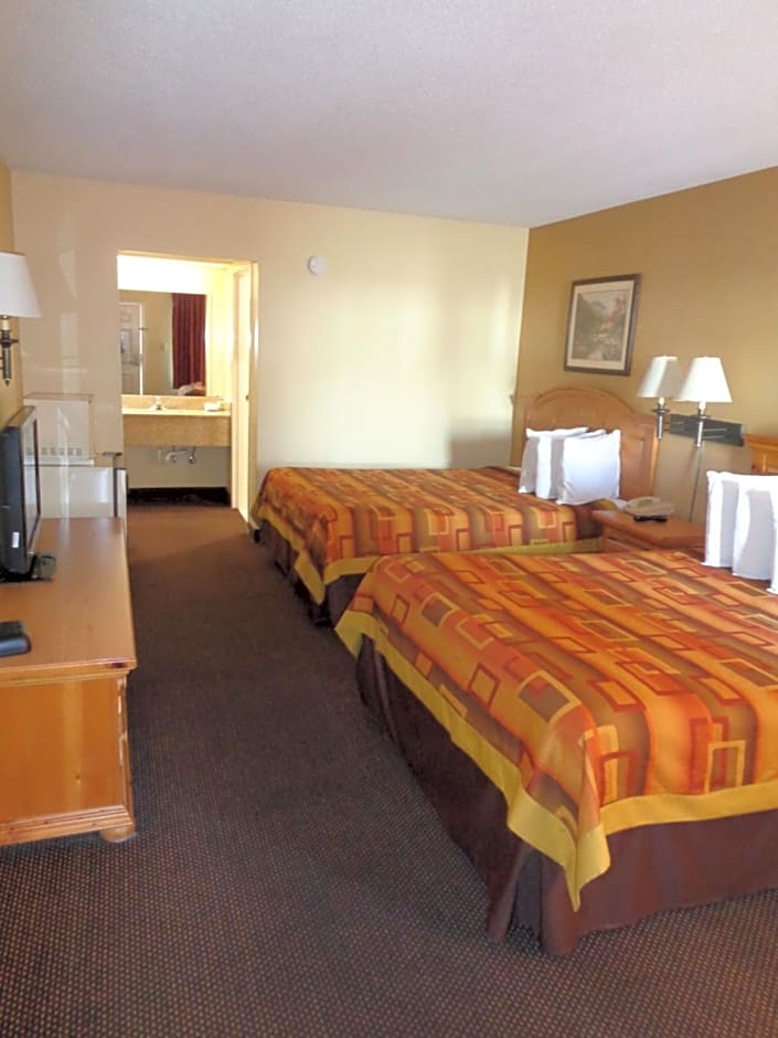 Clarksville Inn