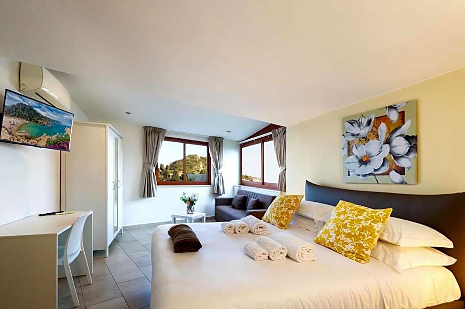 Tauromenion Guest House