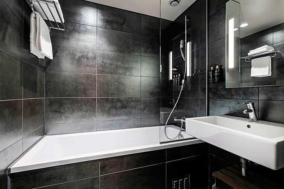 Home Hotel Folketeateret